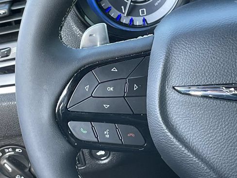 Used 2022 Chrysler 300 S w/ Comfort Group RWD image 13