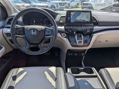 Used 2025 Honda Odyssey Elite image 22