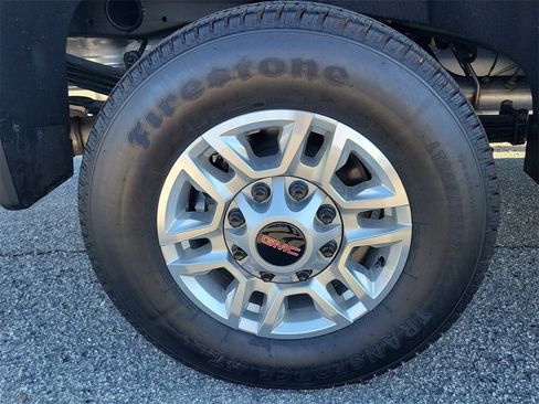 New 2026 GMC Sierra 2500 SLE w/ SLE Value Package; image 9