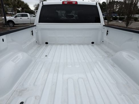 Used 2025 RAM 3500 Big Horn AWD/4WD image 31