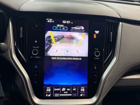 Used 2020 Subaru Outback Premium image 32