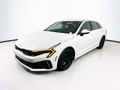 Used 2025 Kia K5 LXS image 3