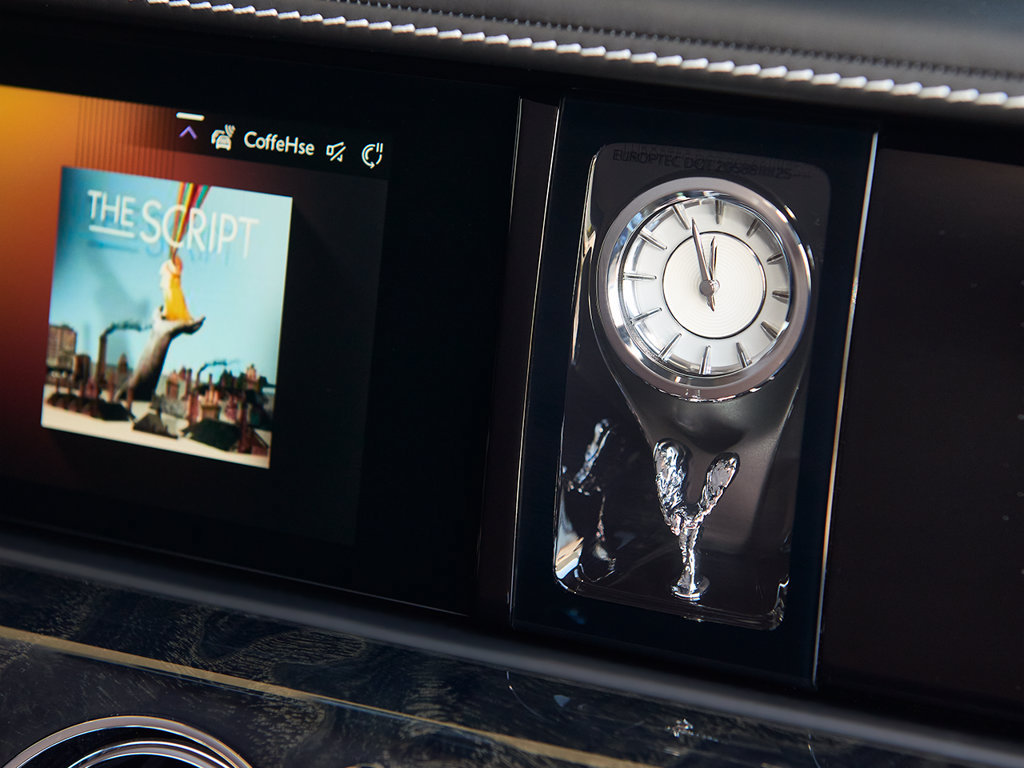 Used 2026 Rolls-Royce Ghost Extended Wheelbase AWD/4WD image 16