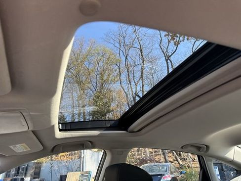 Used 2019 Honda Accord EX image 22