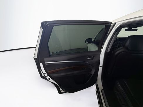 Used 2020 Acura MDX FWD image 26