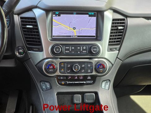 Used 2020 Chevrolet Suburban LT RWD image 20