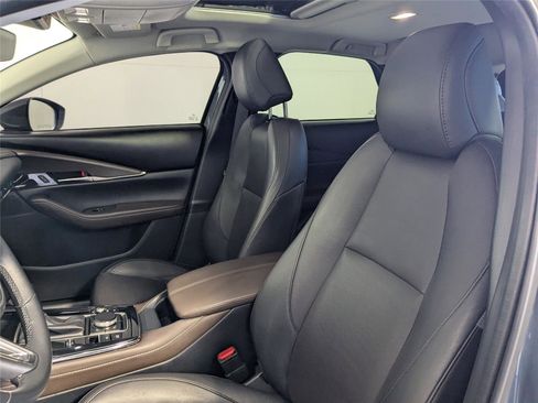 Used 2021 MAZDA CX-30 AWD 2.5 S w/ Premium Package image 11