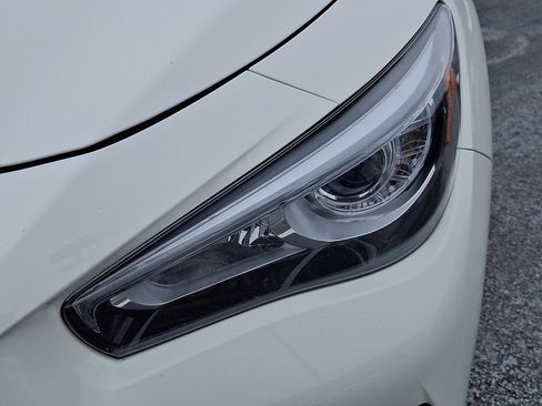 Used 2021 INFINITI Q50 Red Sport 400 w/ Proactive Package image 9