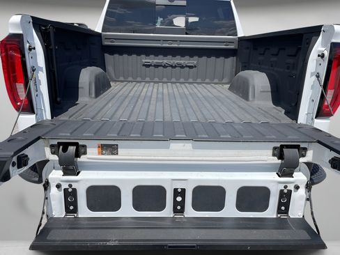 Used 2023 GMC Sierra 1500 Denali image 8