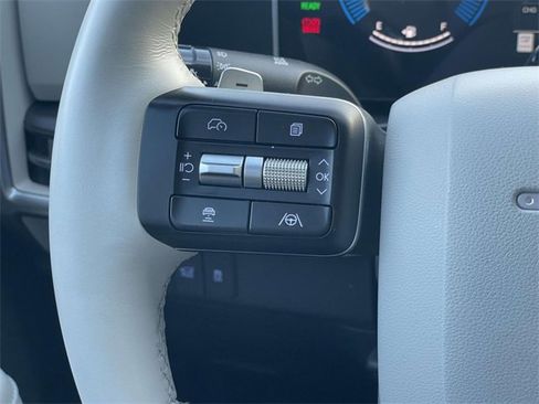 Certified 2025 Hyundai Santa Fe SEL image 13