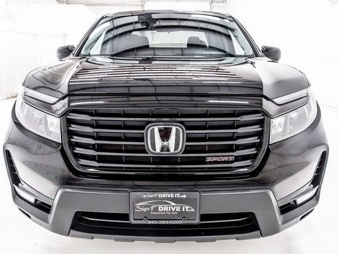 Used 2023 Honda Ridgeline Sport image 10