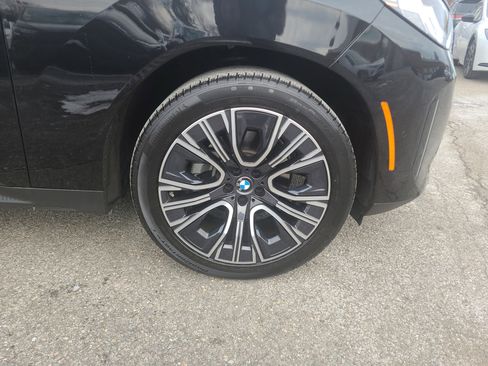 Used 2025 BMW X3 xDrive30i w/ Premium Package image 13