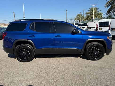 Used 2023 GMC Acadia SLT w/ Elevation Edition FWD image 4