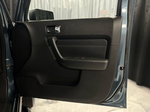 Used 2006 HUMMER H3 Luxury image 34