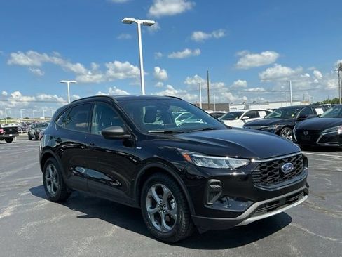 Used 2025 Ford Escape ST-Line FWD image 1