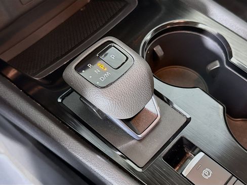 Used 2023 Nissan Rogue SV FWD image 20