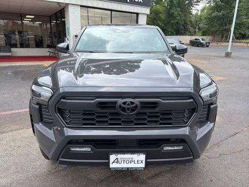 Used 2024 Toyota Tacoma TRD Off-Road AWD/4WD image 3