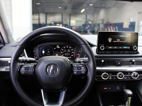 Used 2025 Acura Integra image 32