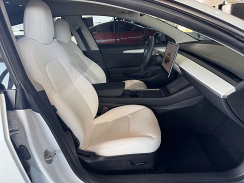 Used 2022 Tesla Model 3 Long Range AWD/4WD image 27