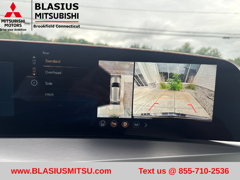 Used 2026 Cadillac Vistiq Sport AWD/4WD image 26