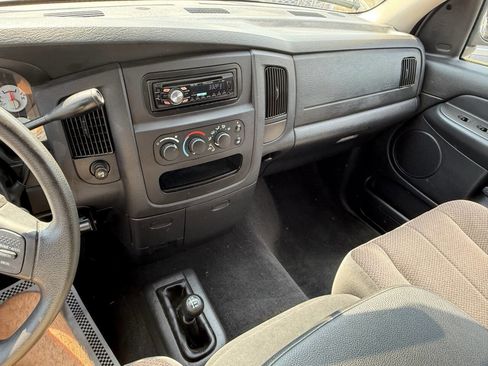 Used 2005 Dodge Ram 1500 Truck SLT image 14