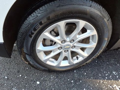 Certified 2021 Chevrolet Equinox LT image 11