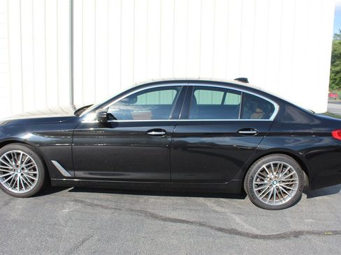 Used 2017 BMW 530i RWD image 5