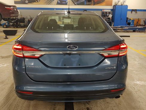 Used 2018 Ford Fusion SE image 24