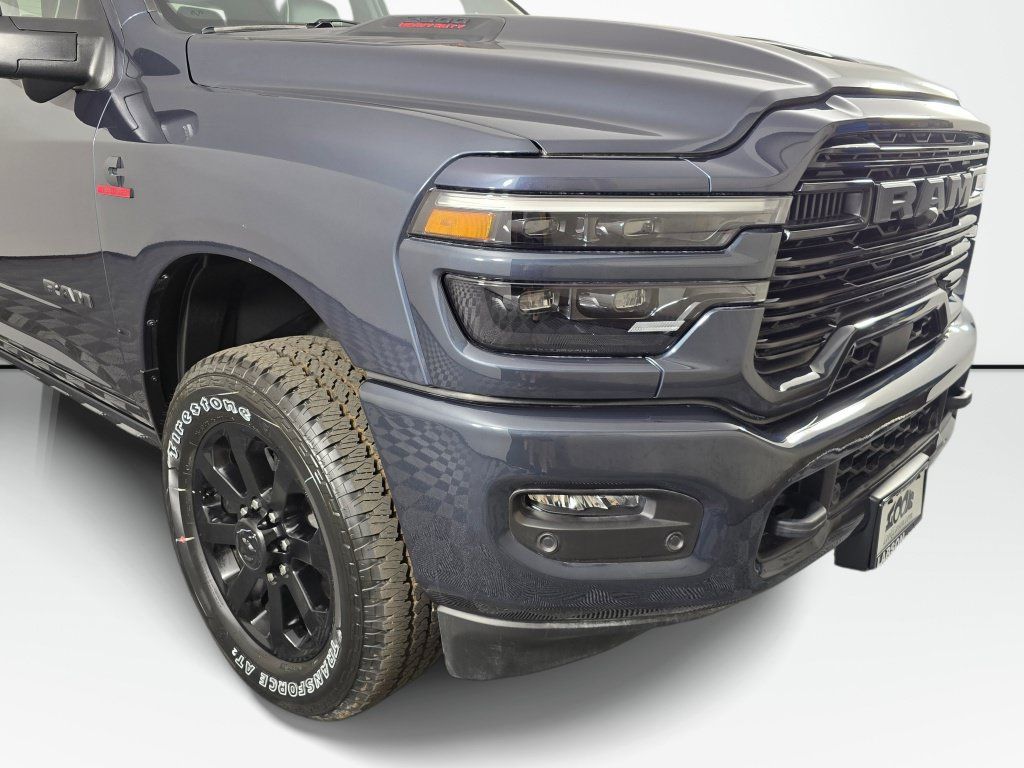 New 2026 RAM 2500 Laramie AWD/4WD image 11