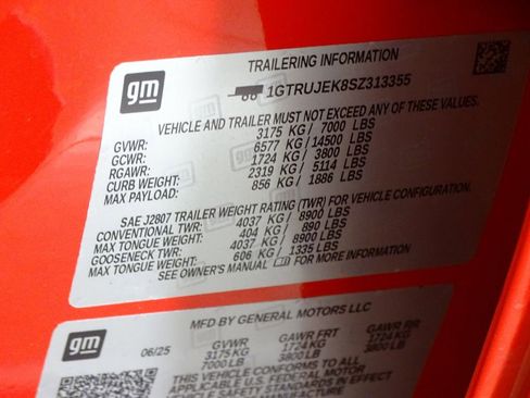 Used 2025 GMC Sierra 1500 Elevation image 19