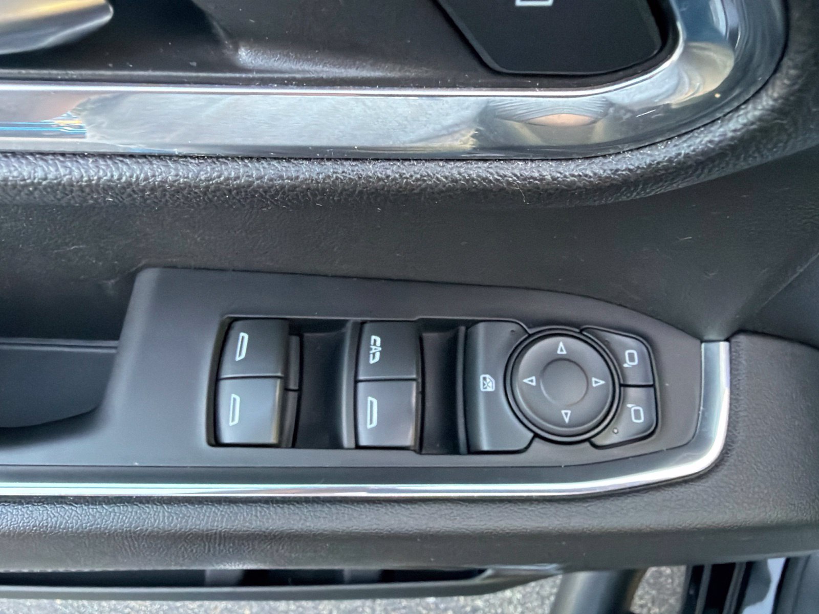 Used 2024 Chevrolet Silverado 1500 RST w/ Protection Package AWD/4WD image 14