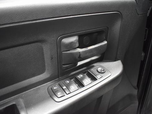 Used 2017 RAM 1500 Express w/ Black Ram 1500 Express Group image 15