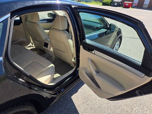 Used 2013 Volkswagen Passat 2.5 SE FWD image 27