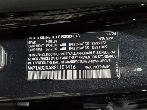 Used 2025 Porsche Macan 4S Electric AWD/4WD image 43