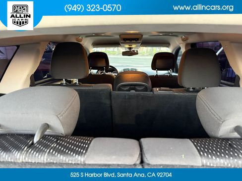 Used 2017 Dodge Journey SE w/ Flexible Seating Group FWD image 10