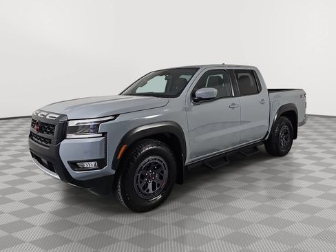 Used 2025 Nissan Frontier Pro-X RWD image 4