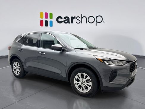 Used 2023 Ford Escape Active w/ Tech Pack #2 AWD/4WD image 7