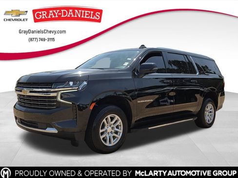Used 2022 Chevrolet Suburban LT w/ Luxury Package RWD image 1