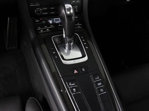 Certified 2017 Porsche 911 Carrera 4S image 18