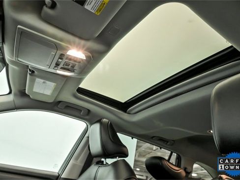 Used 2021 Toyota Highlander XLE image 13