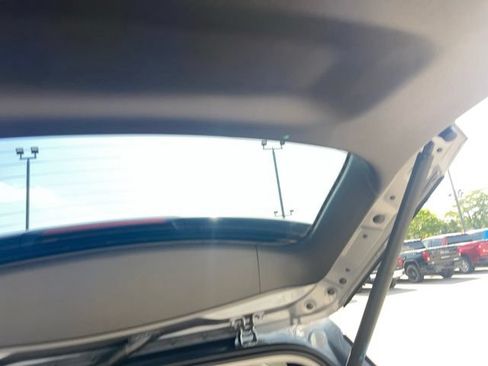 Used 2023 Chevrolet Equinox LT FWD image 35