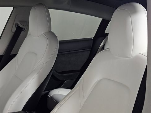 Used 2022 Tesla Model 3 Performance image 21