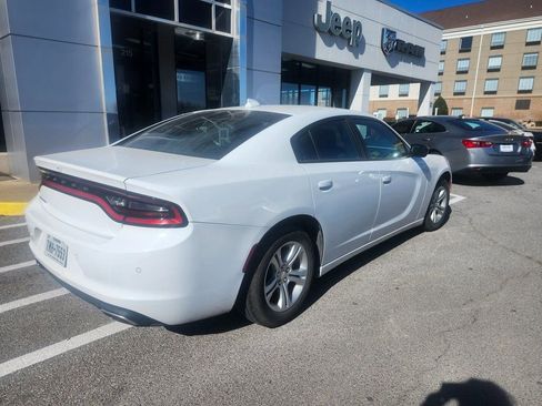 Used 2023 Dodge Charger SXT image 4