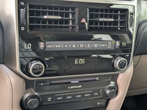 Certified 2022 Lexus GX 460 Premium w/ Premium Package image 14