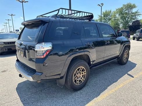 Used 2024 Toyota 4Runner TRD Off-Road Premium AWD/4WD image 10