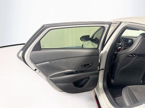 Used 2025 Hyundai Elantra N FWD image 25
