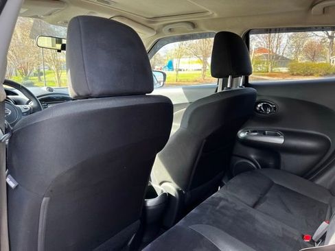 Used 2016 Nissan Juke SV w/ Technology Package image 16