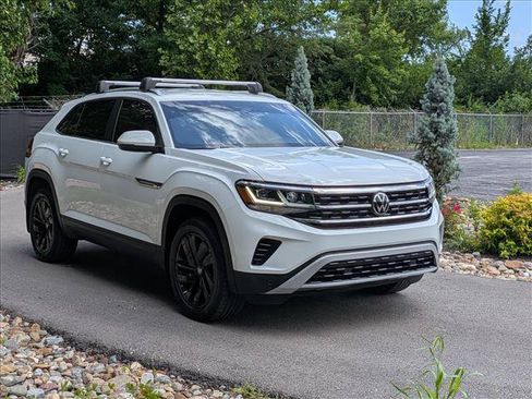 Certified 2023 Volkswagen Atlas Cross Sport SE w/ Black Wheel Package AWD/4WD image 8