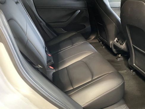 Used 2021 Tesla Model 3 Standard Range Plus image 6