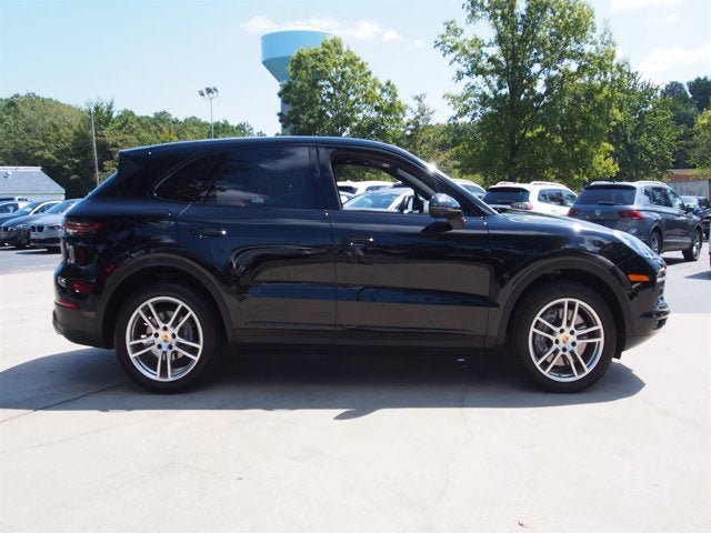 Used 2021 Porsche Cayenne AWD/4WD image 6